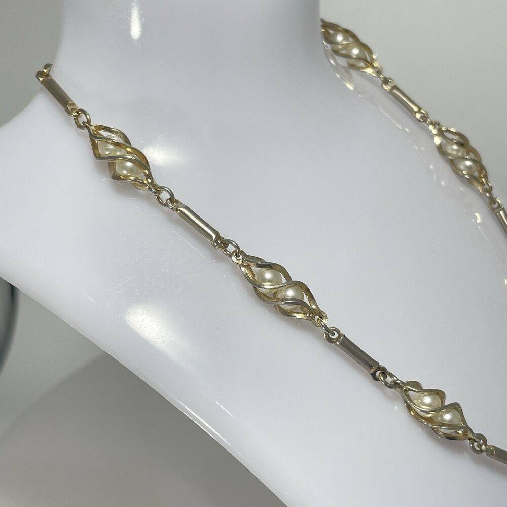 Sarah Coventry Faux Pearl Gold Tone Necklace 13” Vintage Signed - Picture 5 of 6